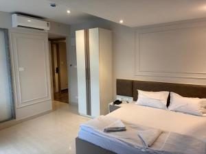 Swarn Hotel