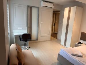 Swarn Hotel