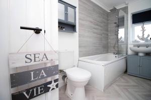 Home with Ocean View - Contractors and Families