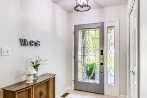 Lovely McCormick Home in Savannah Lakes Village