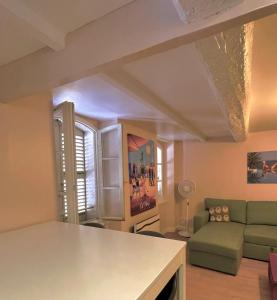 Arsenal, 2 rooms - Port-Opéra-Gare