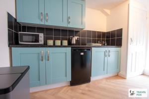 The Birds Nest - Free Parking!