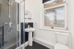 Host & Stay - 27 Metropole Towers