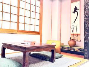 Direct Access to Osaka Expo, Osakajo