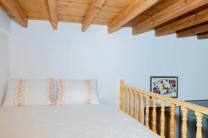Ikia Damianou Traditional House