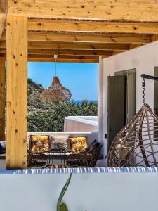 Apademia Skyros Luxury Residences