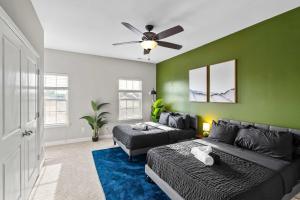 3BR Townhouse King Bed Garage Pineville