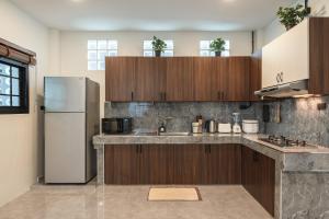 Areca Holiday Villa 3, Naiharn Beach