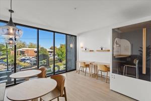 Luxe King 2BR Suite in South End Charlotte