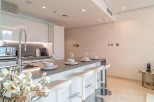 Luxury 1 BR At The Sterling