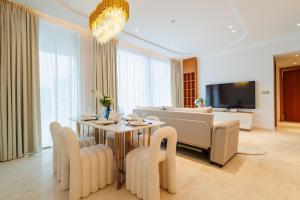 Luxury Palm Escape & Elegant 2BR with Balconies