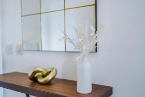 Large Home Salford -Free Parking