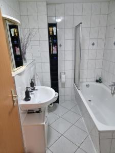 Große 4 Zimmerwohnung Zwickau