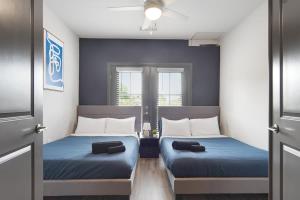 Luxe King 3 Bedroom Suite North Raleigh