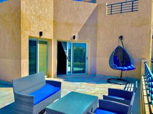 بينت هاوس 3 غرف فخم بموقع استراتيجي بقلب العلمين الجديدة