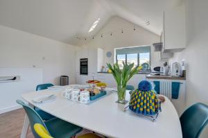 The Lookout - Westward Ho