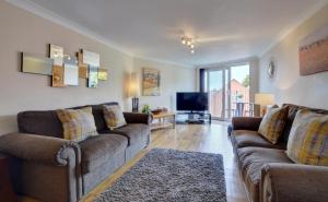 Narracott Apartment 9