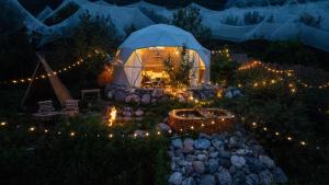 Glamoreo - The Walnut Glamp
