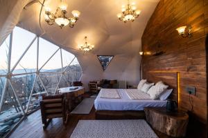 Glamoreo - The Walnut Glamp