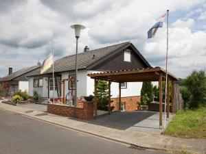 Malerisches Ferienhaus in Reil