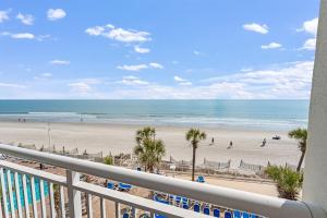Newly Upgraded,Great View,Direct Sandy Beach 1BR!