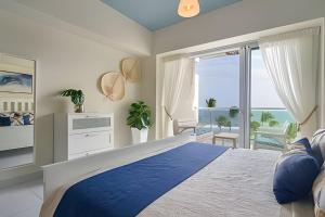 Caribbean Beachfront Suite