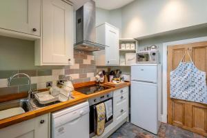 The Dyers Retreat - Halifax