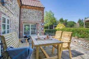 3 Bed in Cley oc-t32433