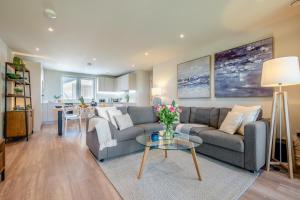 Harbour Reach - Padstow