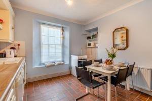 Alpha Cottage - Tenby