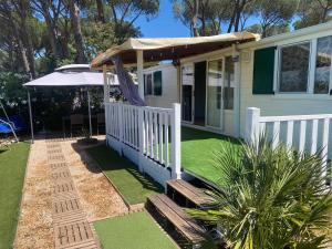 Camping les cigales bungalow tous équipés clim machine à lave - Ubytování bez kategorie ve městě Le Muy