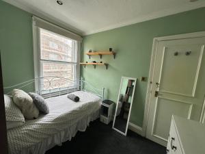 Flat in West Kensington