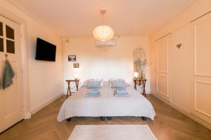 Luxury Family Apartment with canal & Peperbus view