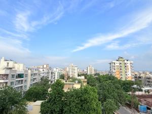 Modern Retreat with Stunning City View