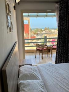 Hurghada Luxury 1BR on Al Mamsha and 2 minutes to the sea with access Al-Hambra