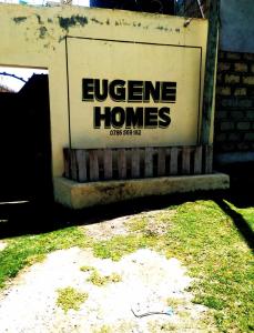 EUGENE HOMES Guest House