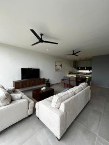 Luxury Villa 03