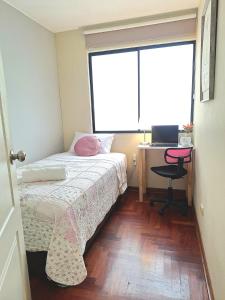 Habitación Pequeña dentro departamento compartido 402
