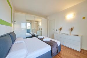 Navigli - Appartamento moderno, AC e Wi-Fi
