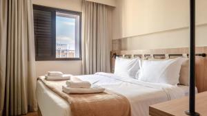 Flat a 300m do Metrô Consolação BC1505