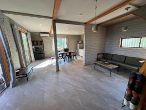 前橋 Akagi Log INN Glamping - Vacation STAY 38422v 宿泊施設 ロビー