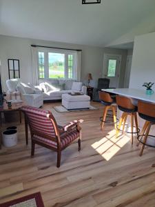 Cozy Country Cottage