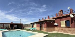La Casa Roja Torrox 6 huéspedes y piscina privada