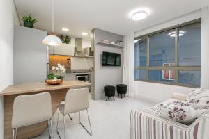 Piscina no Rooftop | 550m da Praia de Jurerê #JA38