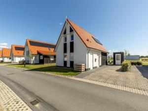 Holiday Home in Scherpenisse near Oosterschelde
