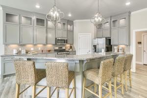 8 Mi to Texas Tech Spacious Lubbock Home