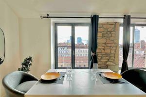Skyline-Vitton Loft72