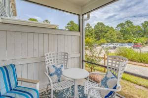 Pool + Shuttle to Ocean! North Myrtle Beach Escape