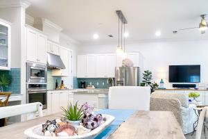 Family Tides | Palmilla Beach Resort Sea Gate Condominiums #203