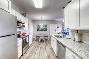 Compass Condominiums A3